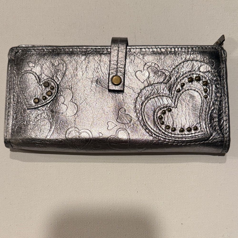 Fossil Metallic Silver Heart Wallet